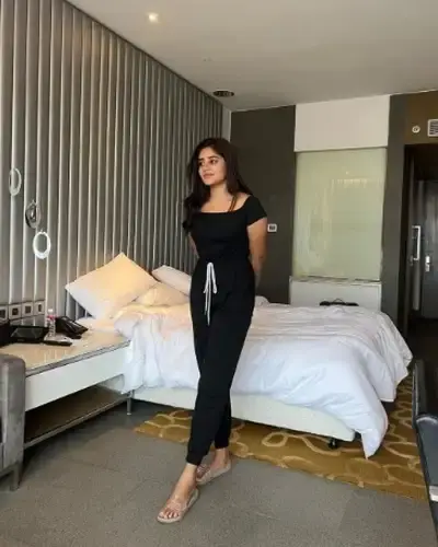 Call Girls Saharaganj Cash On Delivery