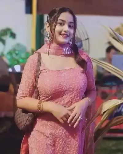 Call Girls Saharaganj Cash On Delivery